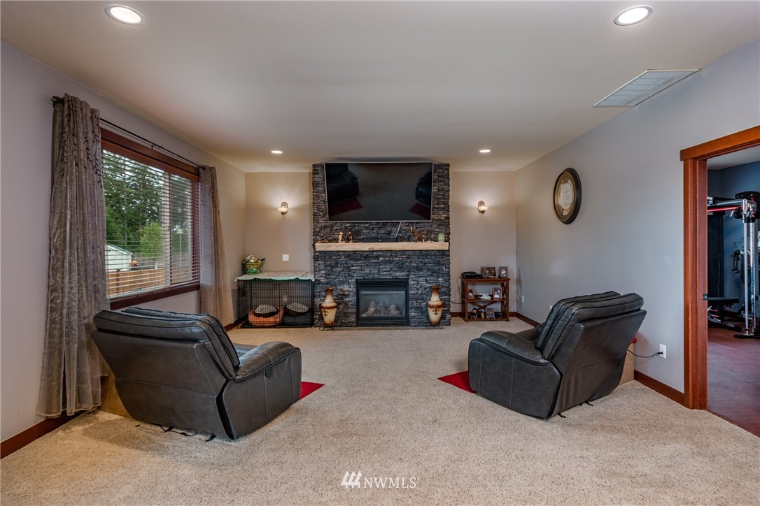 1032 Lyle Ridge Circle Oak Harbor, WA 98277 - Photo 13 of 39 Gallery Image 13