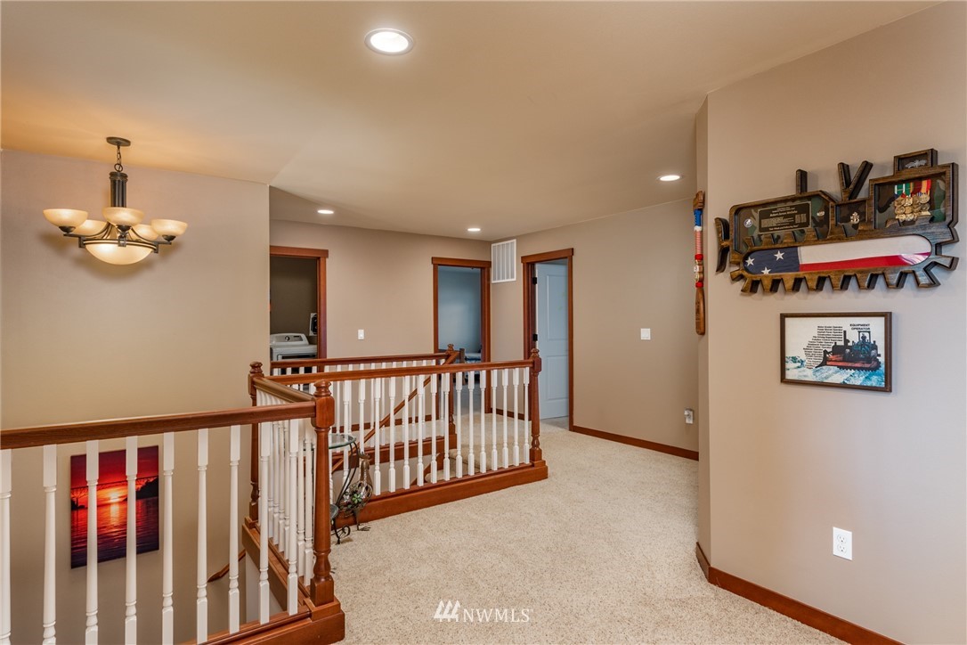1032 Lyle Ridge Circle Oak Harbor, WA 98277 - Photo 18 of 39 Gallery Image 18