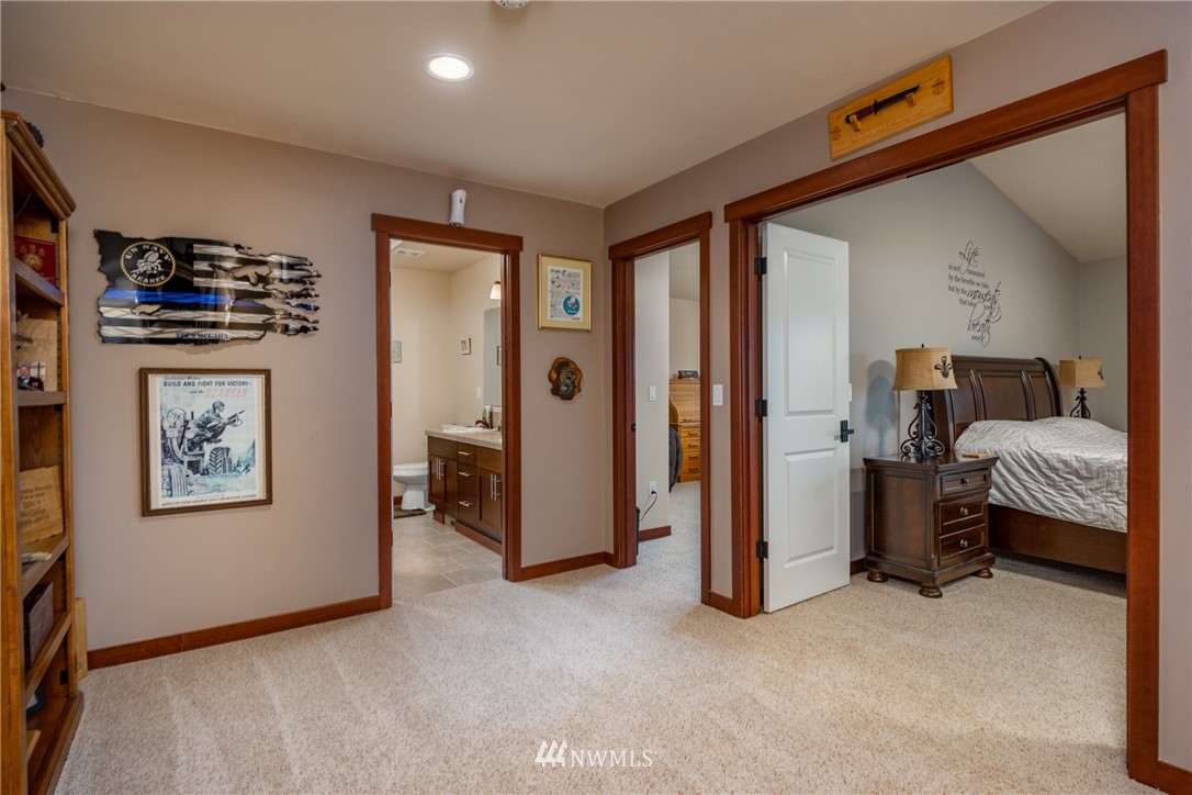1032 Lyle Ridge Circle Oak Harbor, WA 98277 - Photo 19 of 39 Gallery Image 19