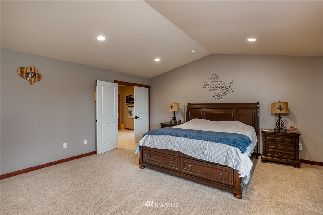 1032 Lyle Ridge Circle Oak Harbor, WA 98277 - Photo 20 of 39 Gallery Image 20