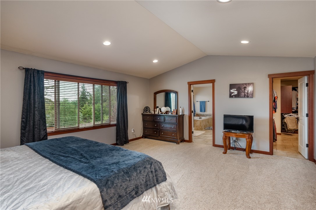 1032 Lyle Ridge Circle Oak Harbor, WA 98277 - Photo 21 of 39 Gallery Image 21