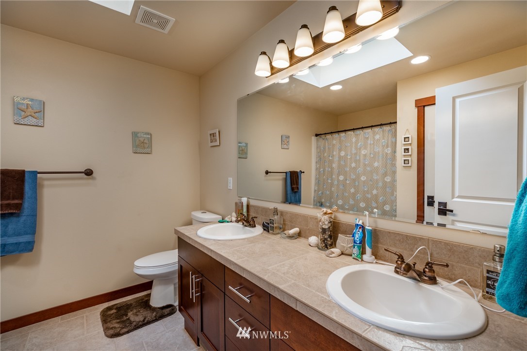 1032 Lyle Ridge Circle Oak Harbor, WA 98277 - Photo 31 of 39 Gallery Image 31