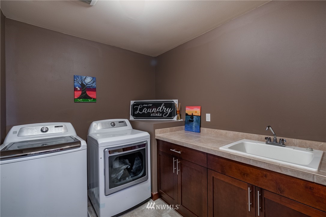 1032 Lyle Ridge Circle Oak Harbor, WA 98277 - Photo 33 of 39 Gallery Image 33