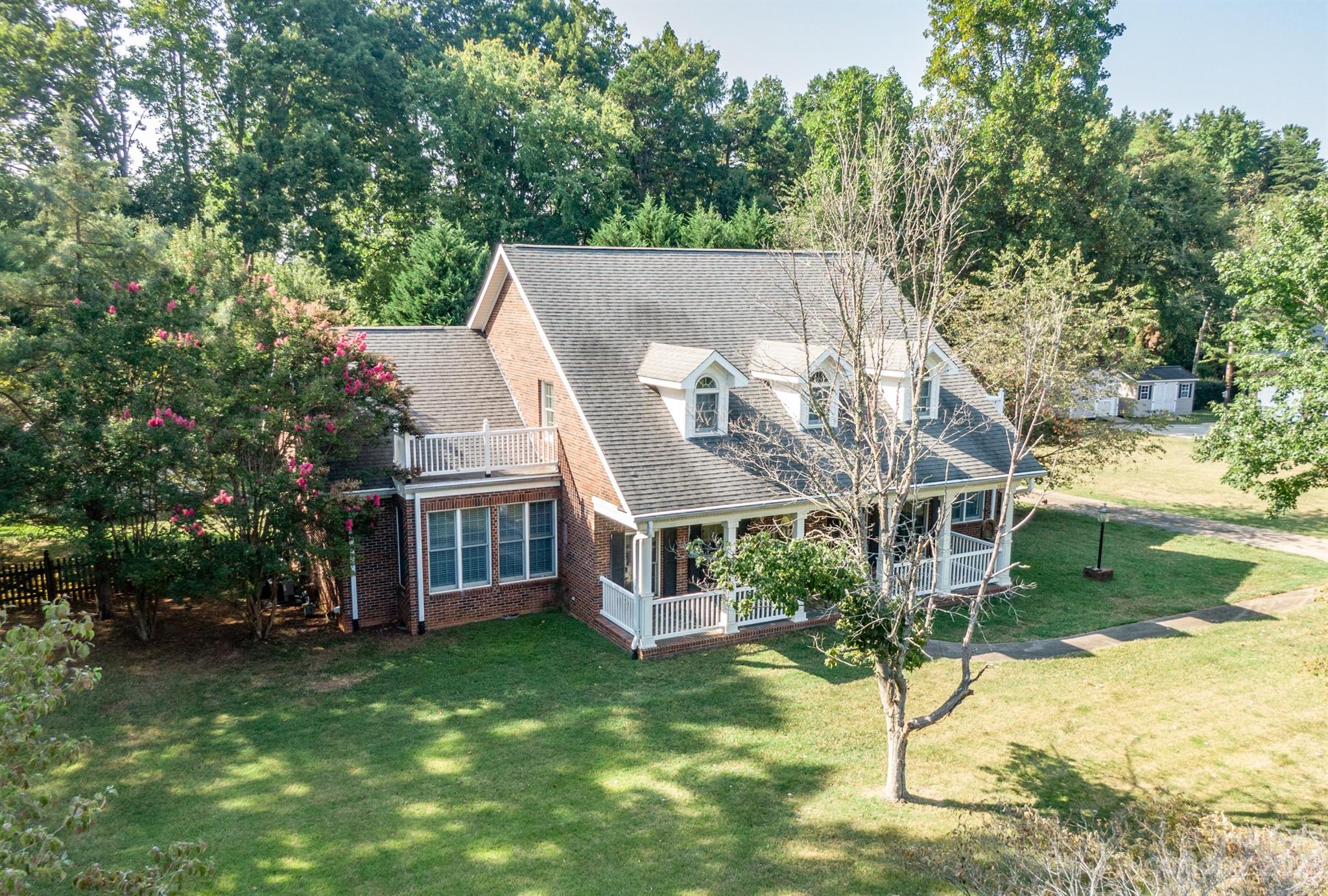 10105 Washam Potts Road Cornelius, NC 28031 - Photo 7 of 38 Gallery Image 7