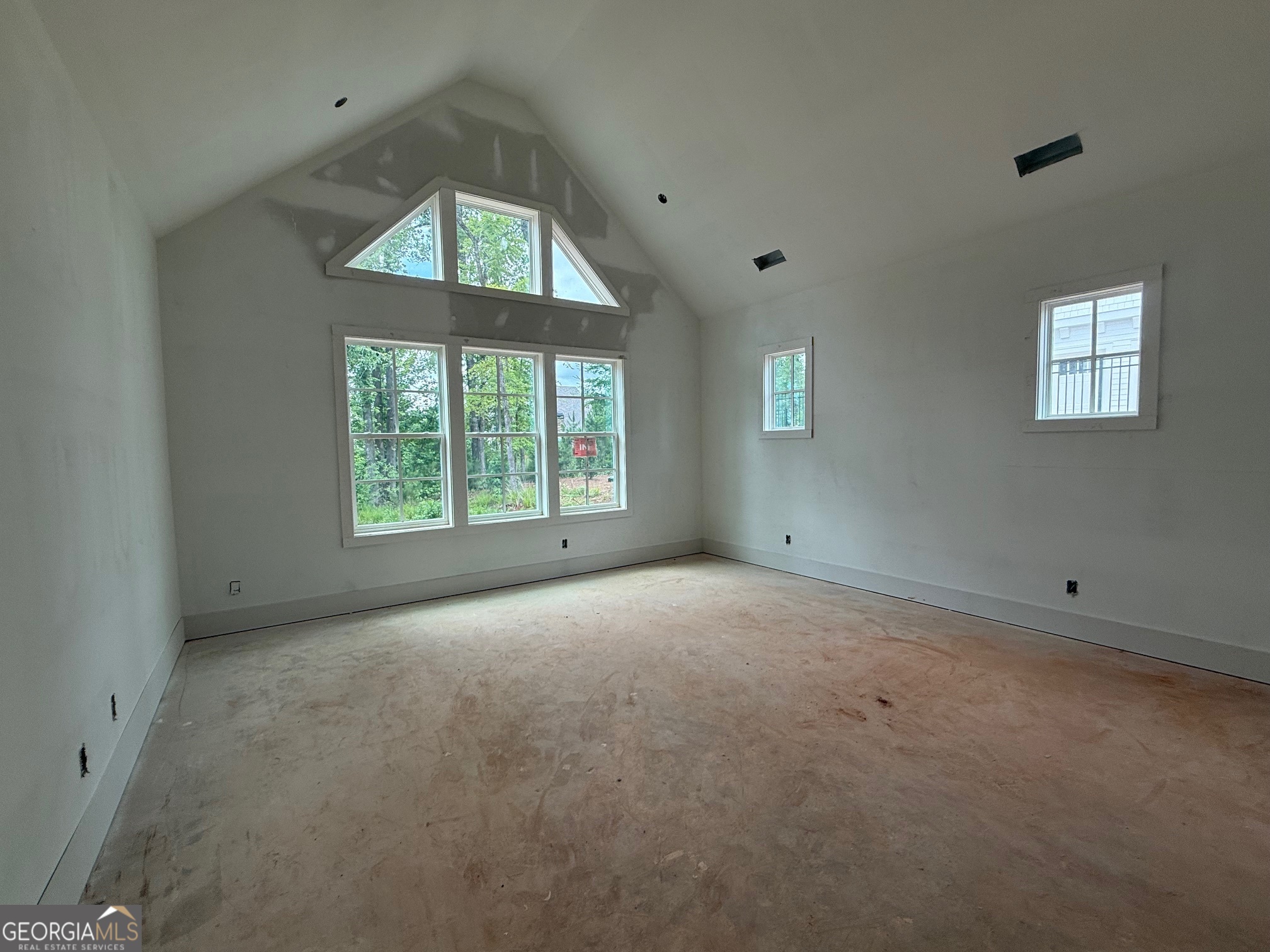 141 Spirit Run Eatonton, GA 31024 - Photo 6 of 50 Primary bedroom