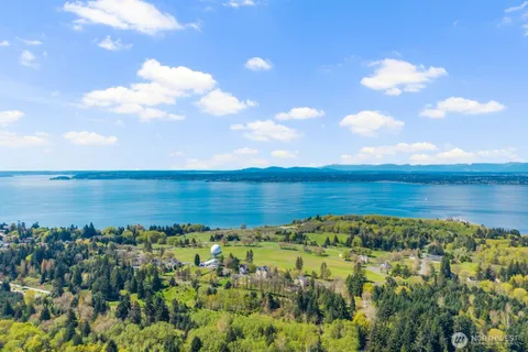 $845,000 | 4206 36th Avenue West, Seattle, WA 98199