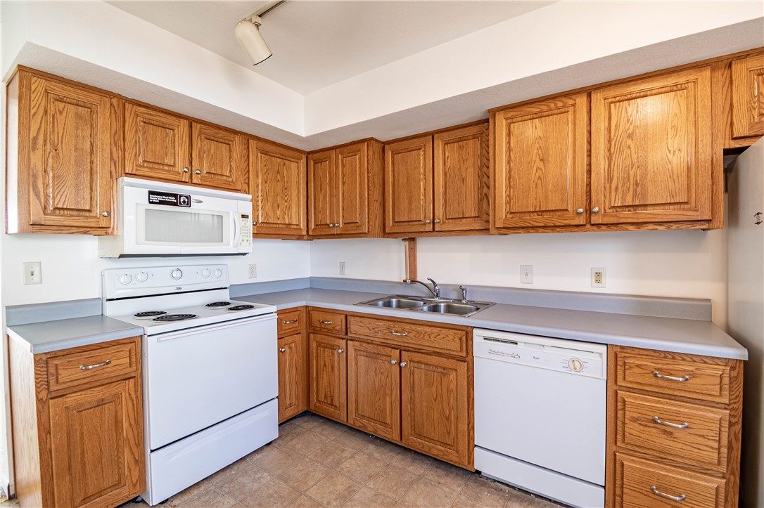 2450-2452 Wakefield Drive, Unit 1AND2 Decatur, IL 62521 - Photo 11 of 16