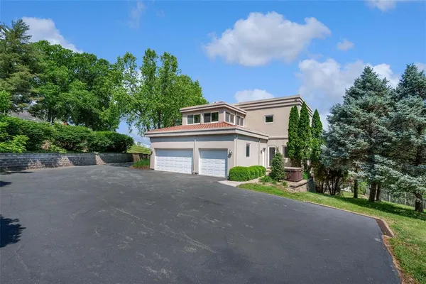 $1,175,000 | 169 Fick Farm Road, Chesterfield, MO 63005