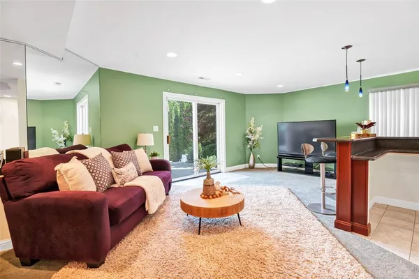 $1,175,000 | 169 Fick Farm Road, Chesterfield, MO 63005