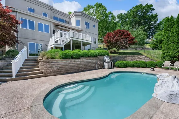 $1,175,000 | 169 Fick Farm Road, Chesterfield, MO 63005