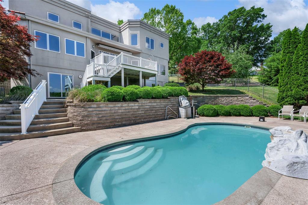 169 Fick Farm Road Chesterfield, MO 63005 - Photo 8 of 45