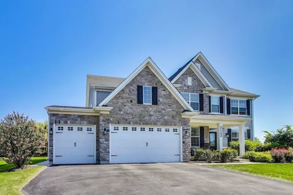 $865,000 | 27100 Timber Wood Court, Plainfield, IL 60585