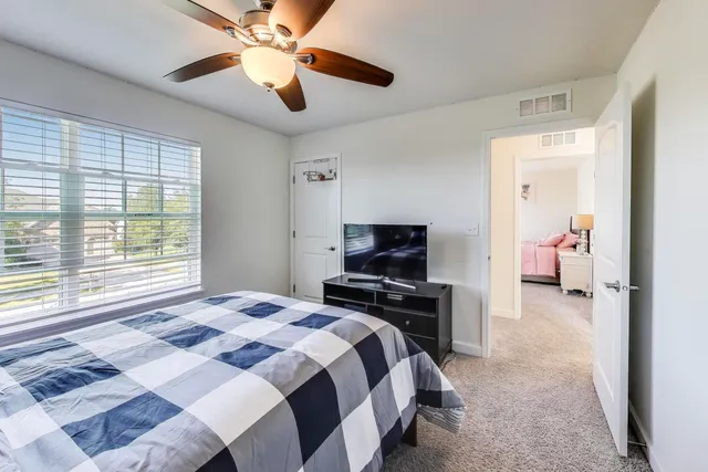 $875,000 | 27100 Timber Wood Court, Plainfield, IL 60585