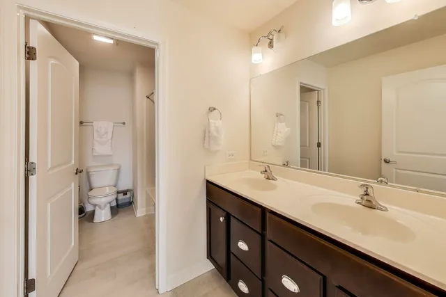 $875,000 | 27100 Timber Wood Court, Plainfield, IL 60585