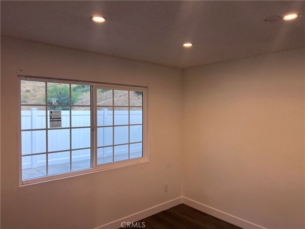 195 Masters Avenue Riverside, CA 92507 - Photo 13 of 37