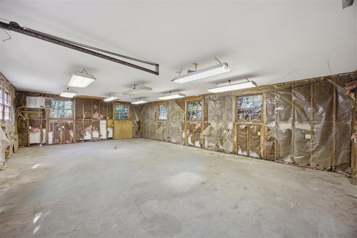 1037 Yeamans Hall Road Hanahan, SC 29410 - Photo 21 of 23 21-1037_021