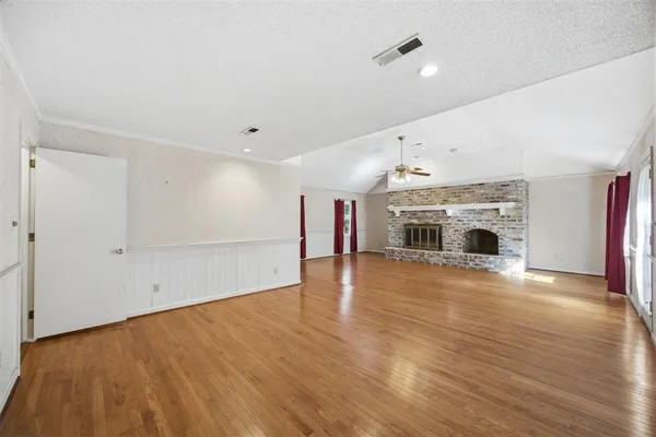 $429,000 | 1037 Yeamans Hall Road, Hanahan, SC 29410