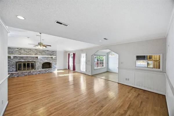 $429,000 | 1037 Yeamans Hall Road, Hanahan, SC 29410