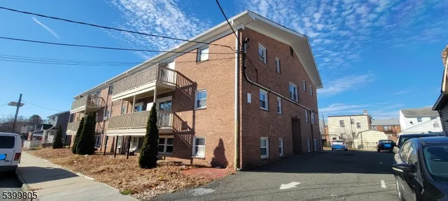 $1,860 | 17 Cuozzo Street, Belleville, NJ 07109