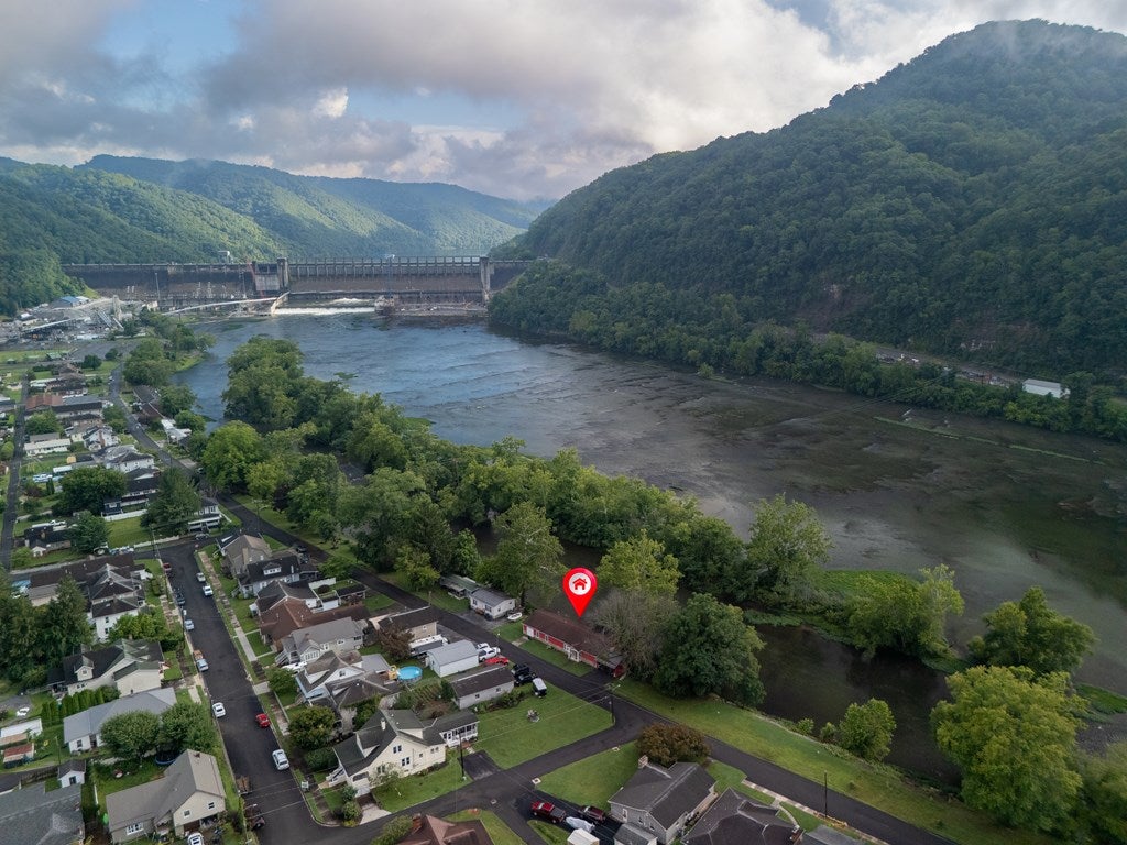 202 Riverside Drive Hinton, WV 25951 - Photo 35 of 40 Gallery Image 35