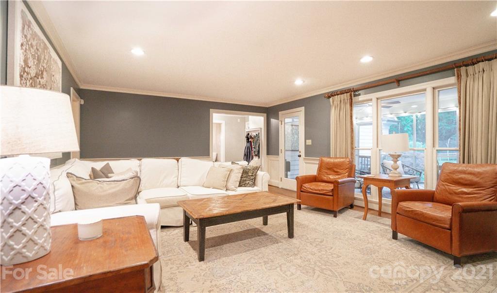 2829 Cross Country Road Charlotte, NC 28270 - Photo 14 of 36 Gallery Image 14
