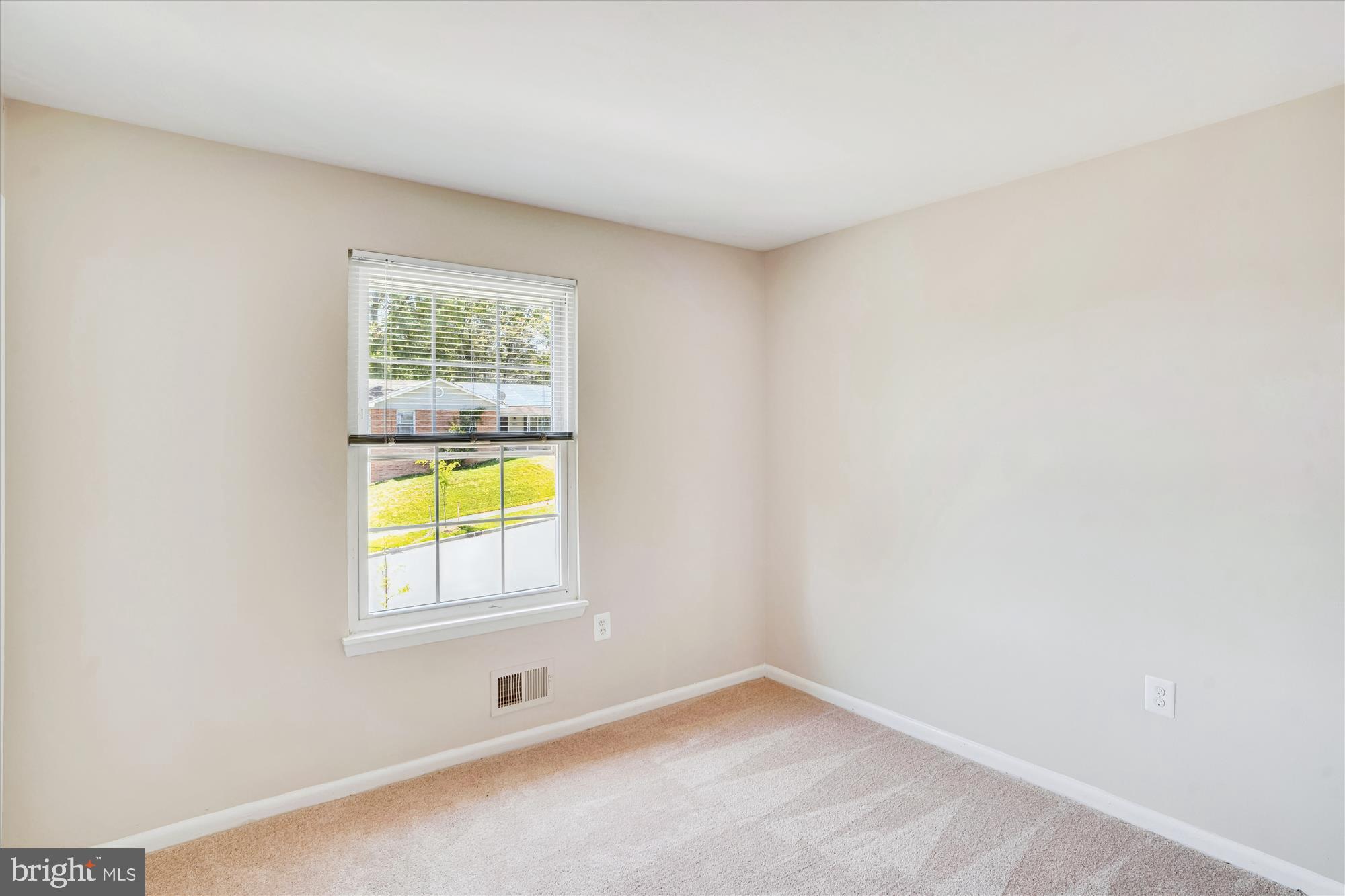 7920 Hart Road Fort Washington, MD 20744 - Photo 22 of 57 Bedroom