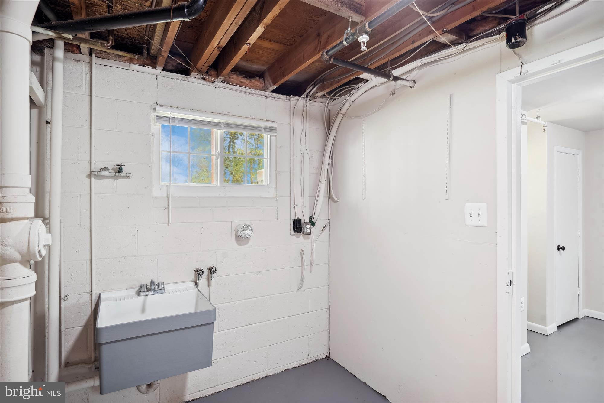 7920 Hart Road Fort Washington, MD 20744 - Photo 35 of 57 Laundry