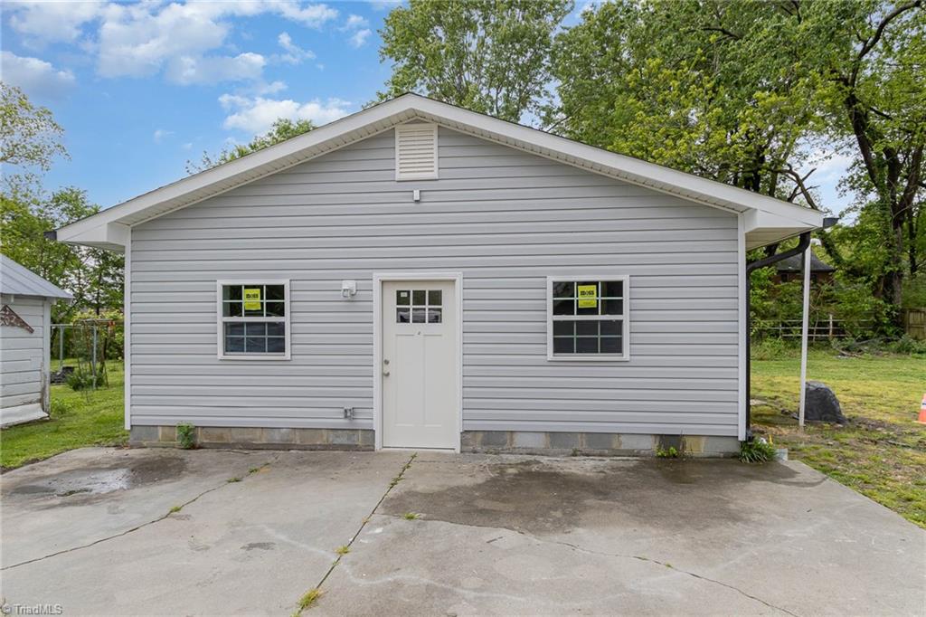 909 Washington Street Burlington, NC 27217 - Photo 26 of 29