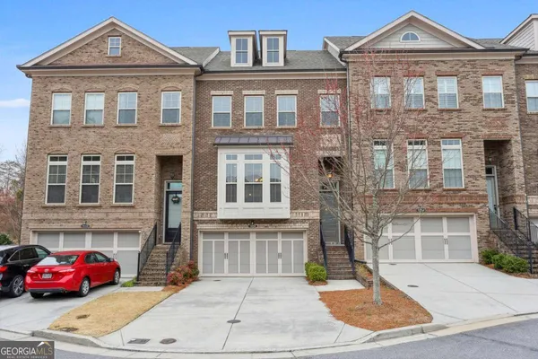$3,300 | 1056 Township Square, Alpharetta, GA 30022