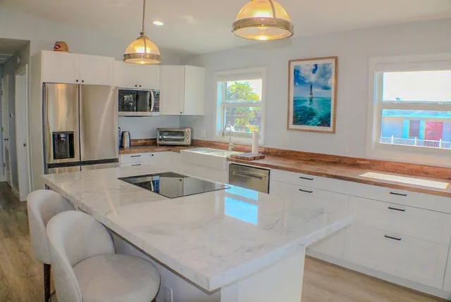 $1,139,000 | 305 50th St Ocean, Marathon, FL 33050