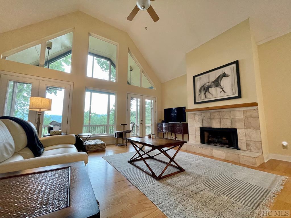 432 Deer Run Road Sapphire, NC 28774 - Photo 8 of 60 Gallery Image 8