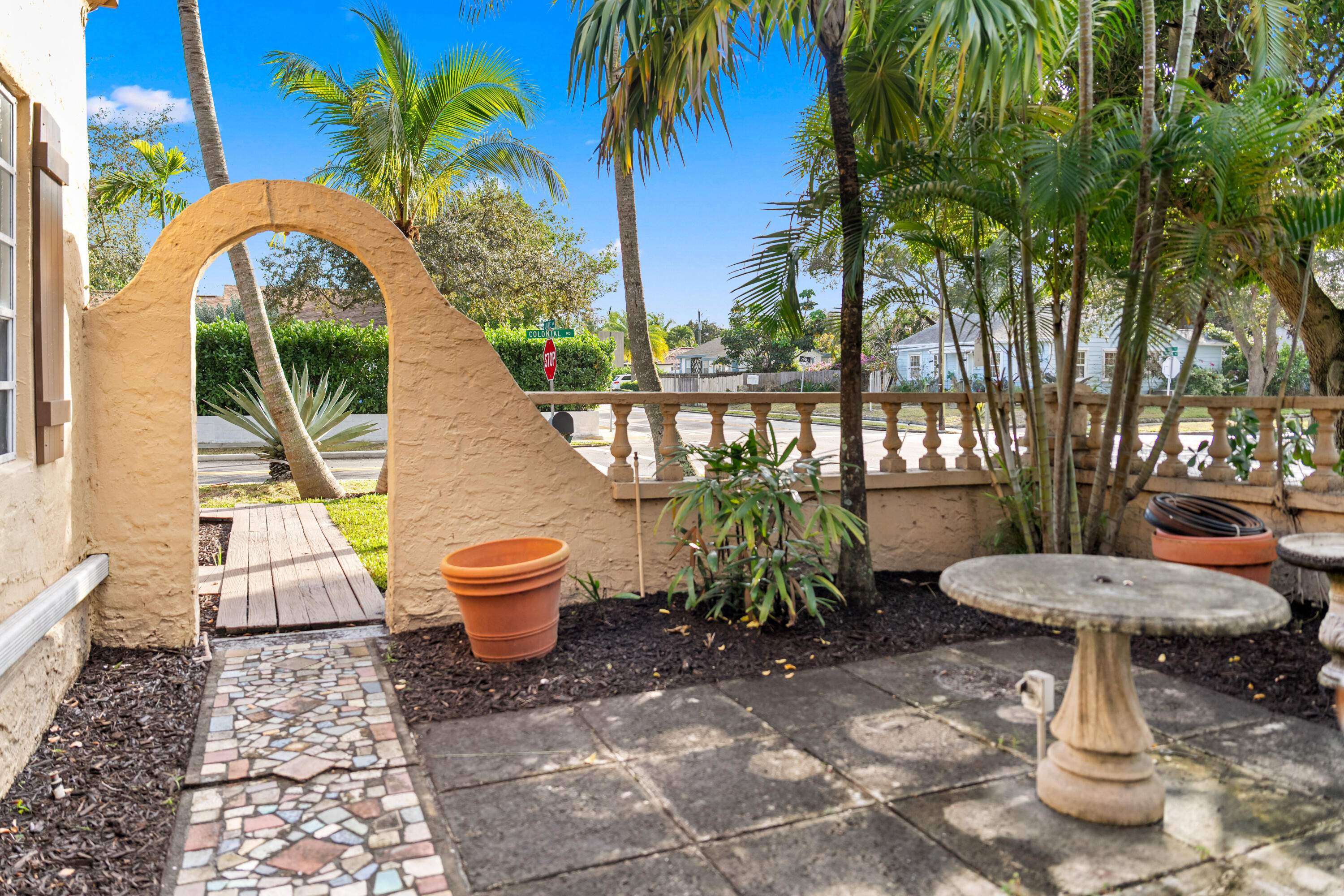 735 Colonial Road West Palm Beach, FL 33405 - Photo 16 of 24 DSC03182