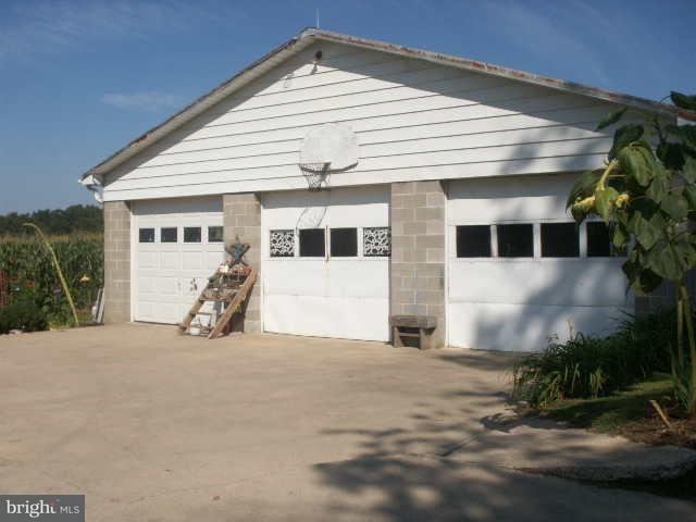 920 Georgetown Road Paradise, PA 17562 - Photo 2 of 2