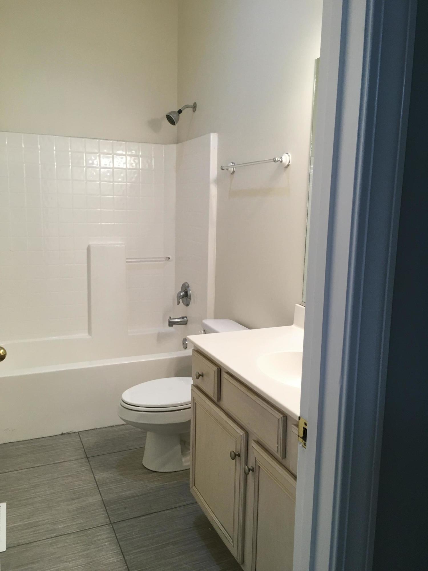 419 Rhett Butler Drive Charleston, SC 29414 - Photo 14 of 45 DF8B8465-0CA7-4AB9-89AB-EC819058F400