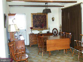 1035 Anna Road Huntingdon Valley, PA 19006 - Photo 4 of 6 Gallery Image 4