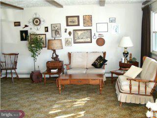 1035 Anna Road Huntingdon Valley, PA 19006 - Photo 5 of 6 Gallery Image 5