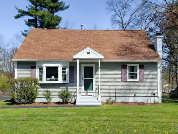 $490,000 | 10 Cambridge Road, Nashua, NH 03062
