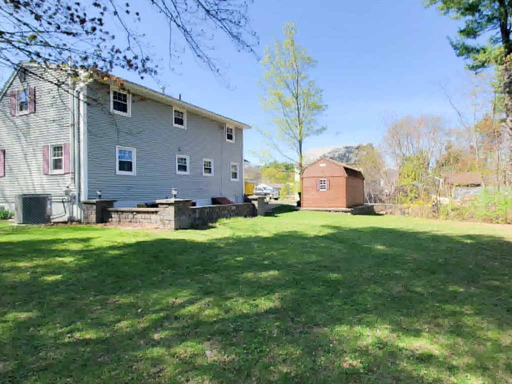 10 Cambridge Road Nashua, NH 03062 - Photo 24 of 25