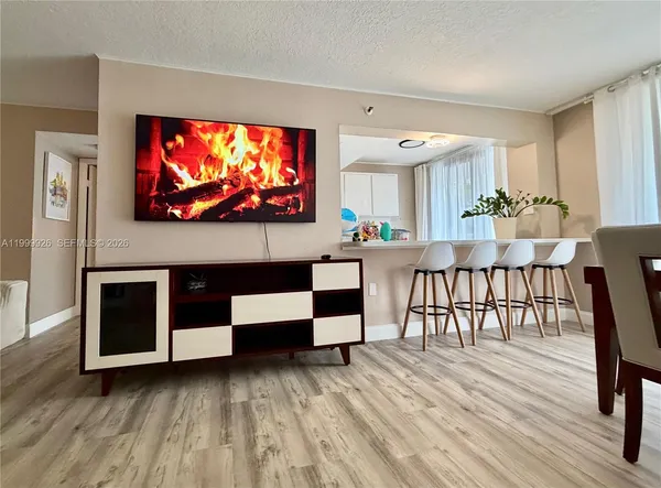 $2,600 | 210 174th Street, Unit L11, Sunny Isles Beach, FL 33160