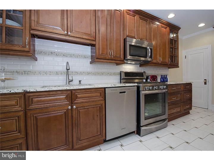 362 Morris Road Wayne, PA 19087 - Photo 7 of 24 Kitchen