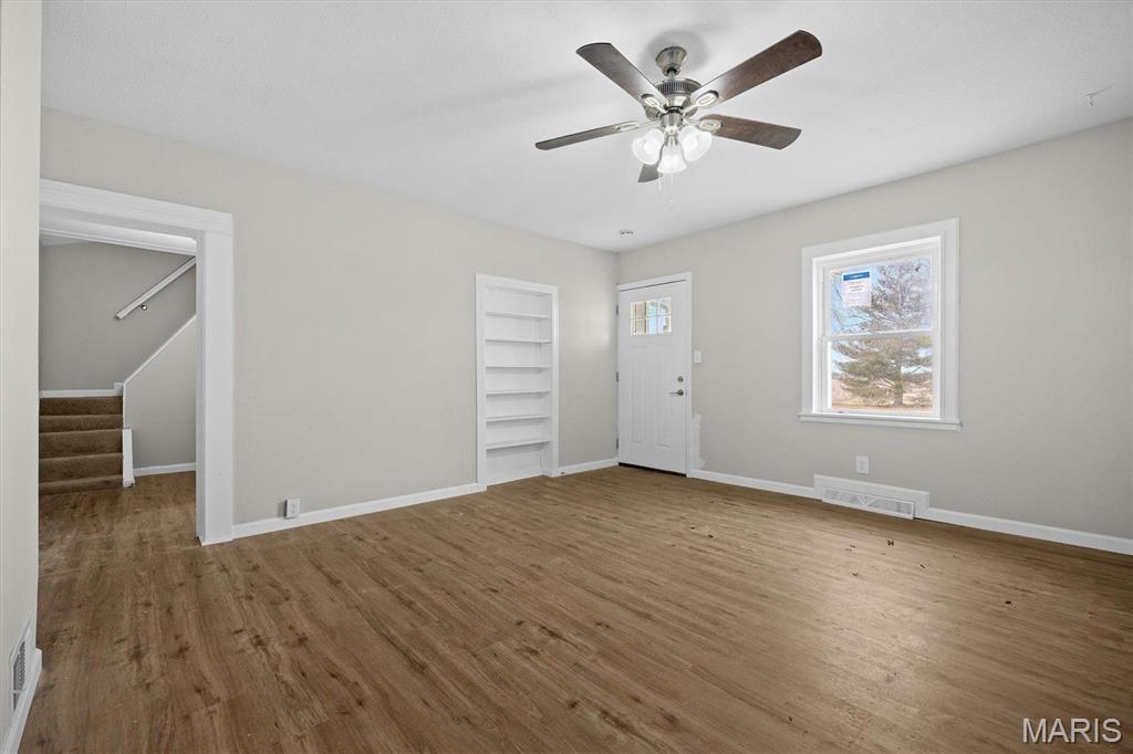 9718 Loos Road Marine, IL 62061 - Photo 5 of 31