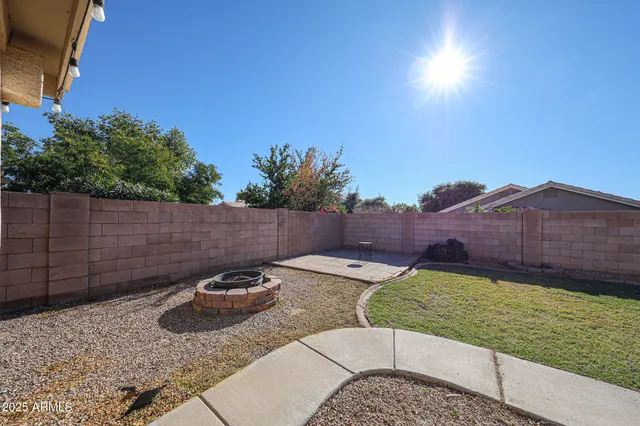 $2,495 | 6209 West Blackhawk Drive, Glendale, AZ 85308