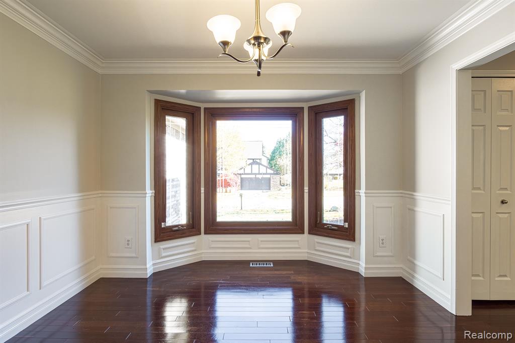 733 Timberline Drive Rochester Hills, MI 48309 - Photo 16 of 62