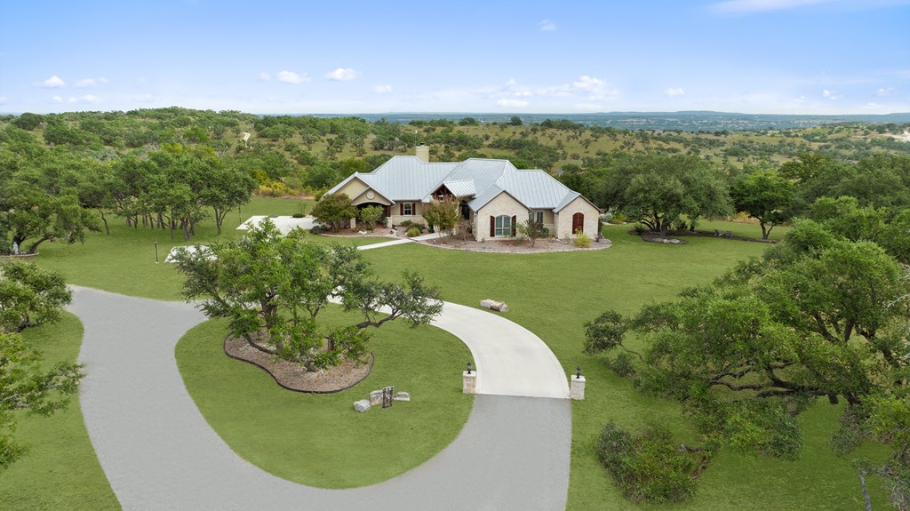 1900 Byrd Ranch Road Johnson City, TX 78636 - Photo 4 of 39