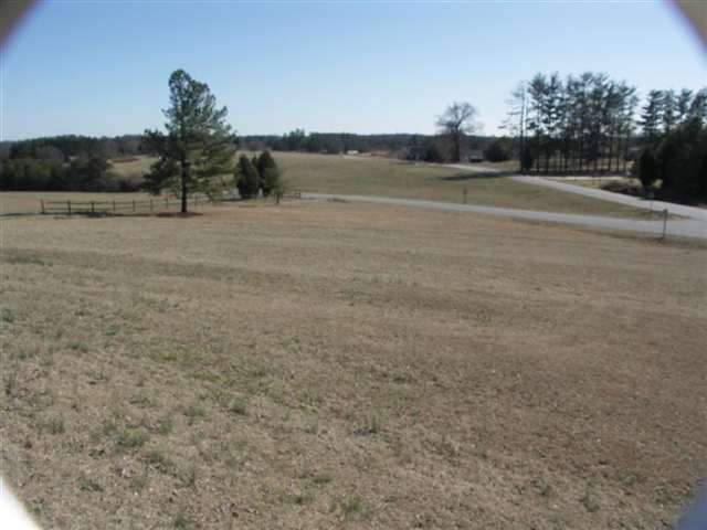 1875 Ballenger Road Wellford, SC 29385 - Photo 4 of 15
