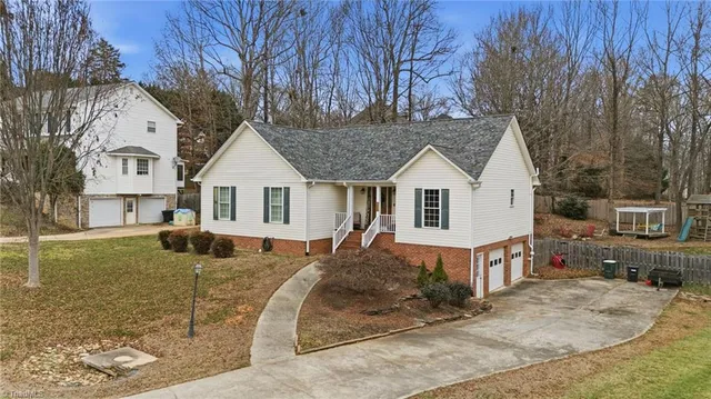 $369,900 | 7640 Abington Drive, Kernersville, NC 27284