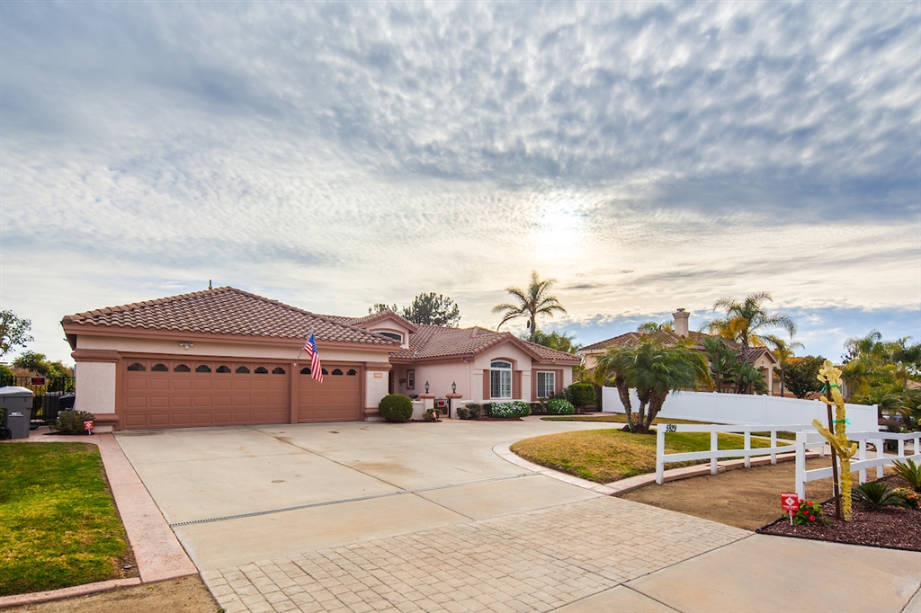 5829 Ranch View Road Oceanside, CA 92057 - Photo 2 of 25