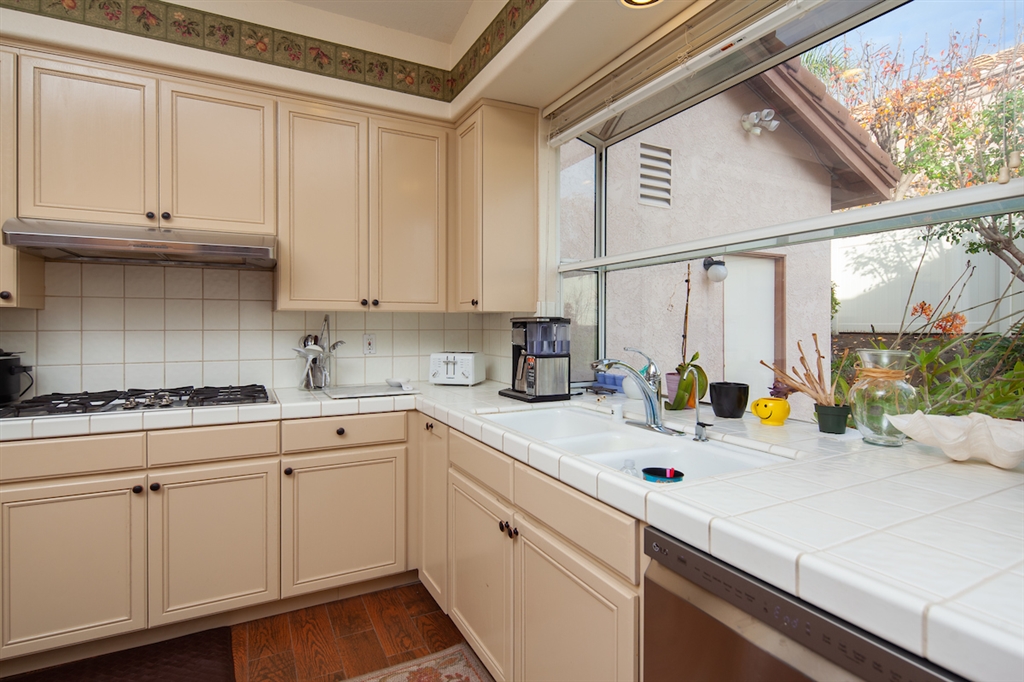 5829 Ranch View Road Oceanside, CA 92057 - Photo 11 of 25