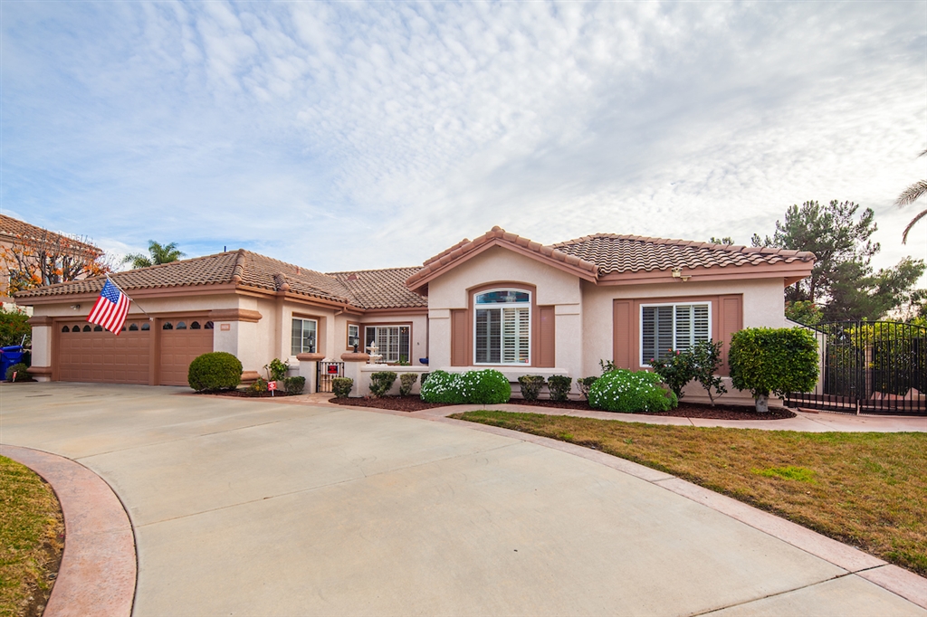 5829 Ranch View Road Oceanside, CA 92057 - Photo 5 of 25