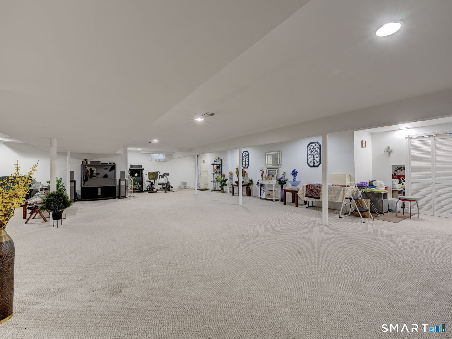 300 Hilltop Road Watertown, CT 06779 - Photo 32 of 39